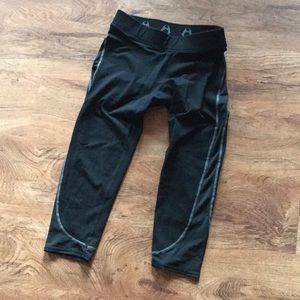 Hylete capri leggings, size small